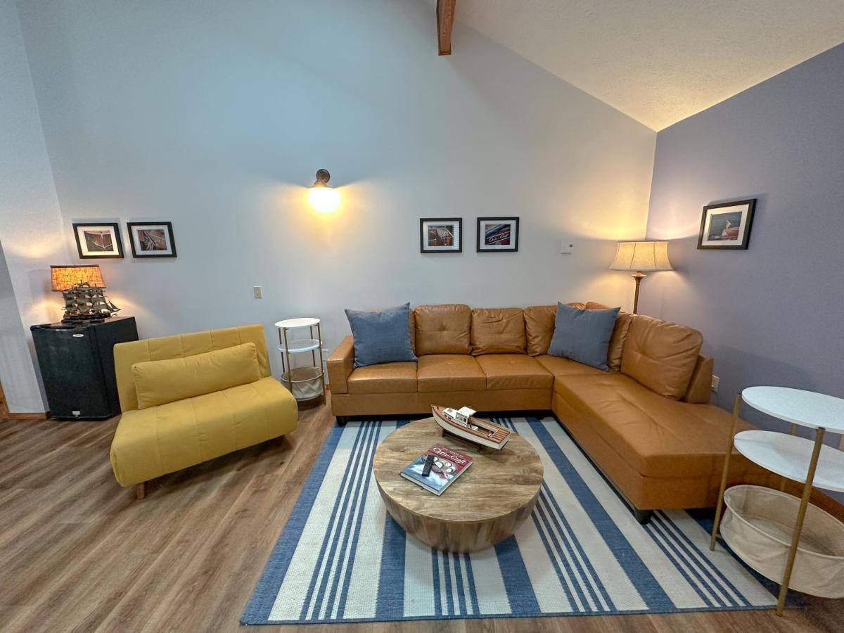 Fun Family Home Near Cedar Point Сандаски Экстерьер фото