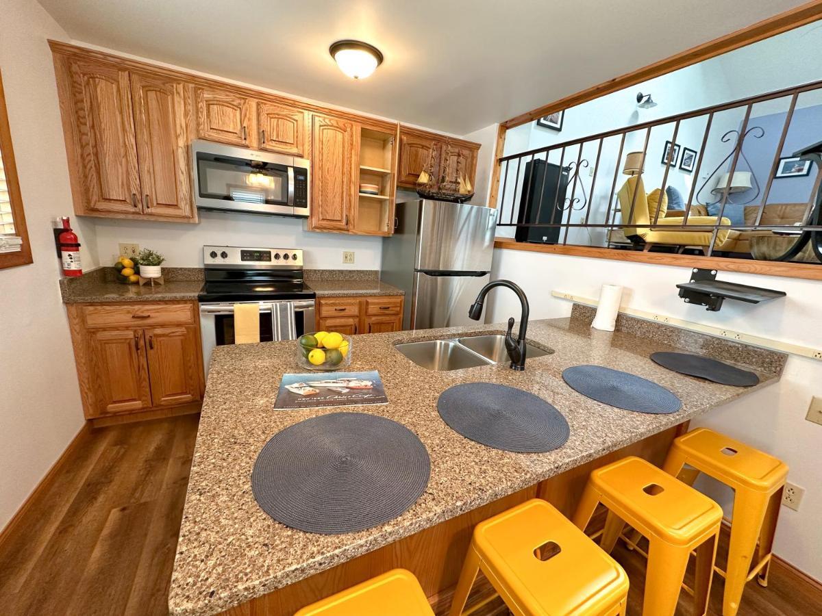 Fun Family Home Near Cedar Point Сандаски Экстерьер фото